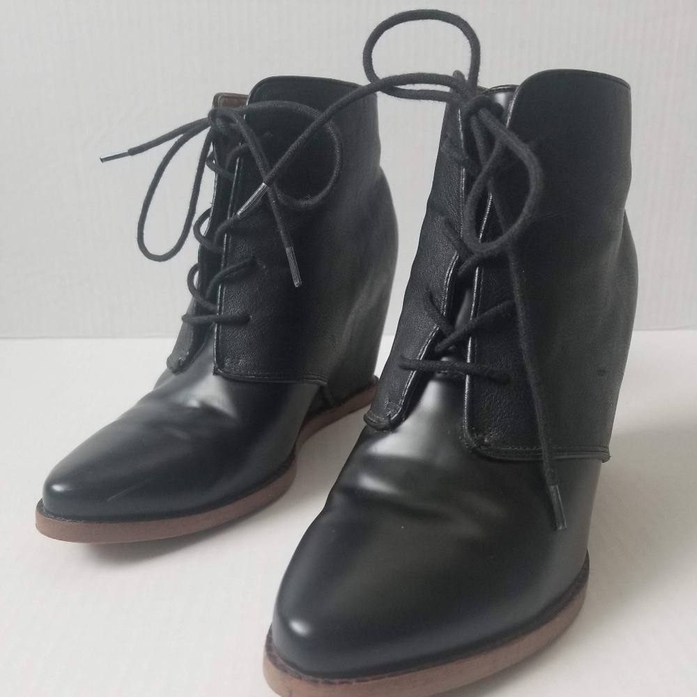 Dolce Vita Laced Up Wedged Booties